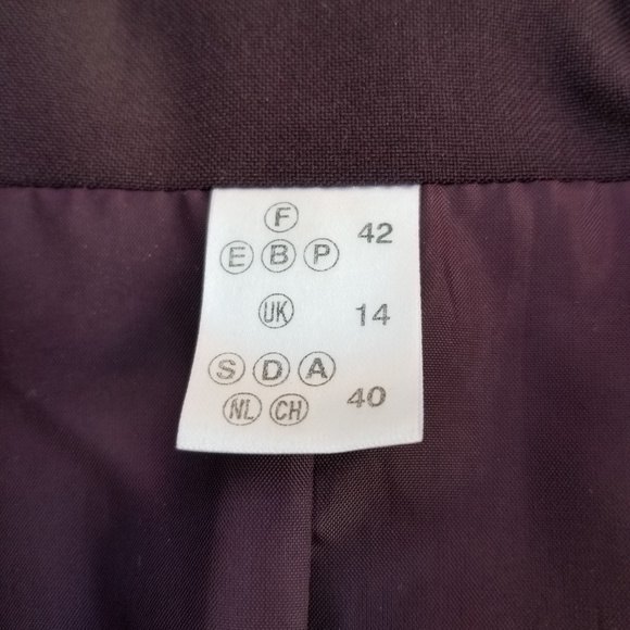 Plum Suit (Blazer & skirt) (12) - Picture 5 of 5